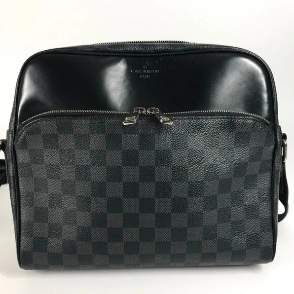 LOUIS VUITTON N41408 Damier Graphite Dayton PM Dayton PM Crossbody Shoulder Bag - Picture 2 of 16